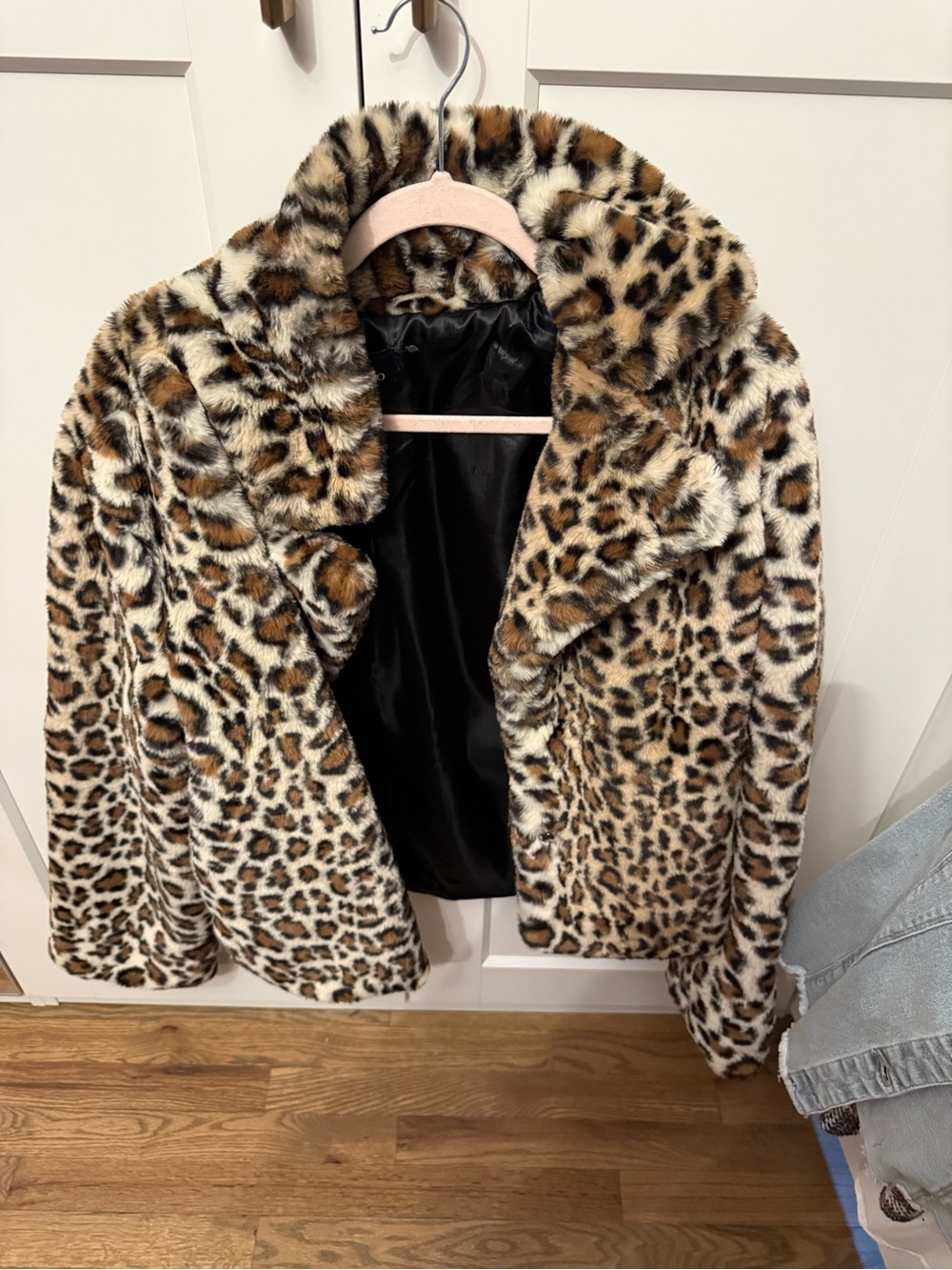 Leopard Print Faux Fur Coat - Women’s Animal Print Jacket new!! So soft.  L/xl